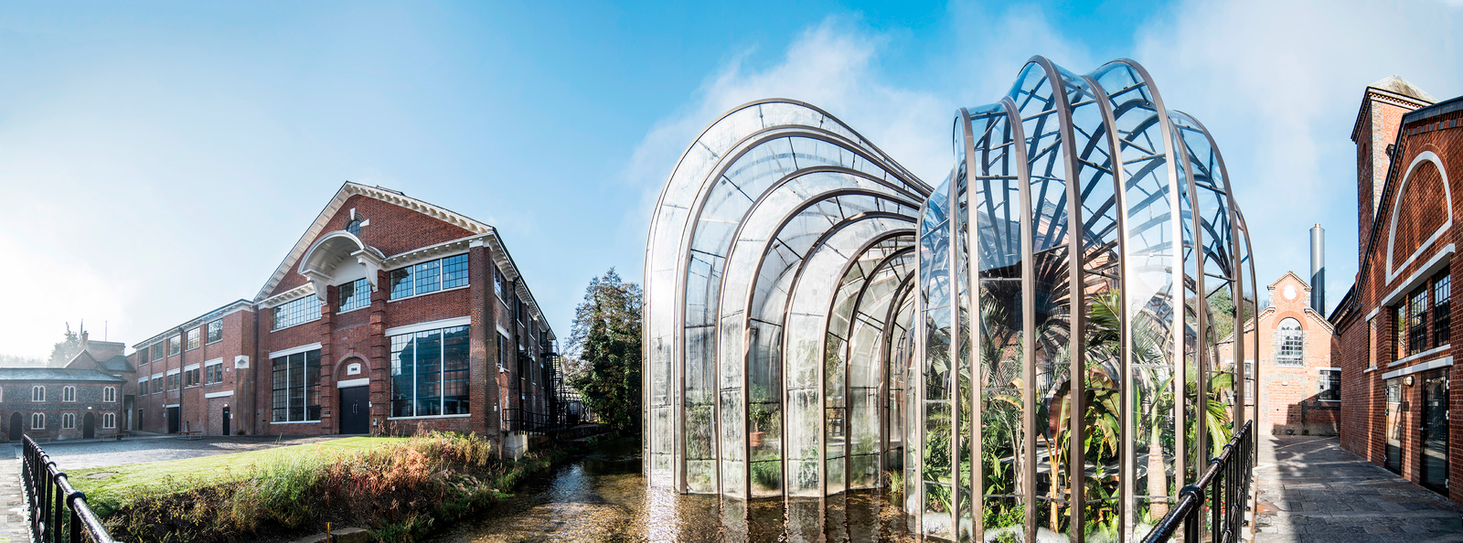 Imagen de la destilería Laverstoke Mill de la marca Bombay Sapphire